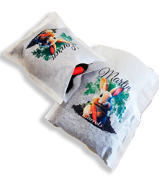 Personalised seed and soil pouch